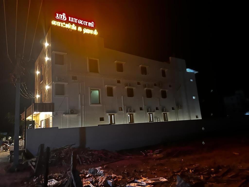 Sri Balaji Lodging Hotel Tiruchchendūr Exterior foto